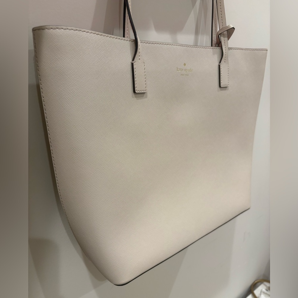 Like New Kate Spade Bag